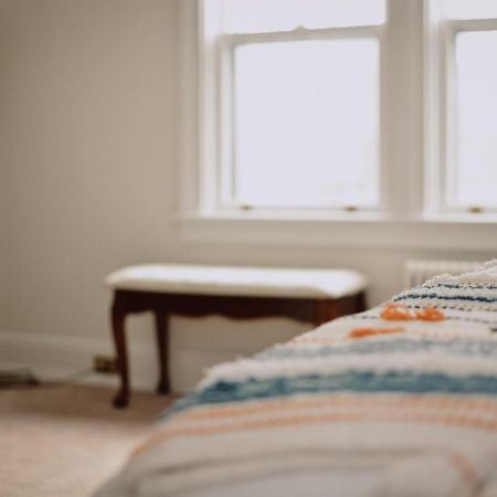 Hill Road Manor Bed & Breakfast Гранд Фолс - Уиндзор Екстериор снимка