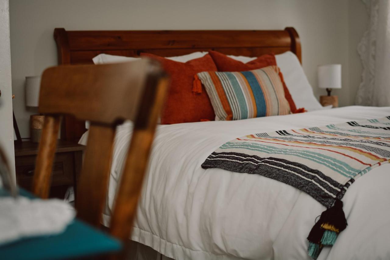 Hill Road Manor Bed & Breakfast Гранд Фолс - Уиндзор Екстериор снимка