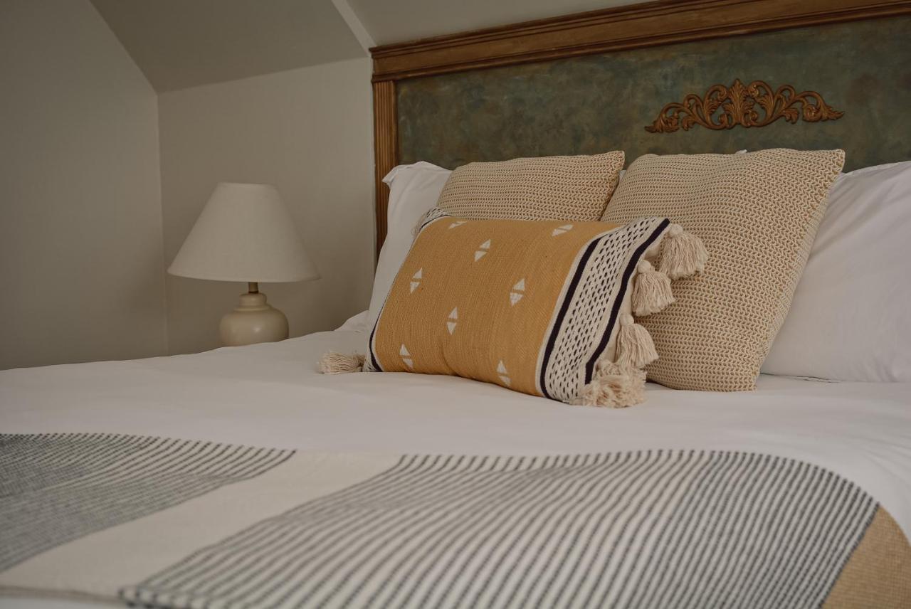 Hill Road Manor Bed & Breakfast Гранд Фолс - Уиндзор Екстериор снимка